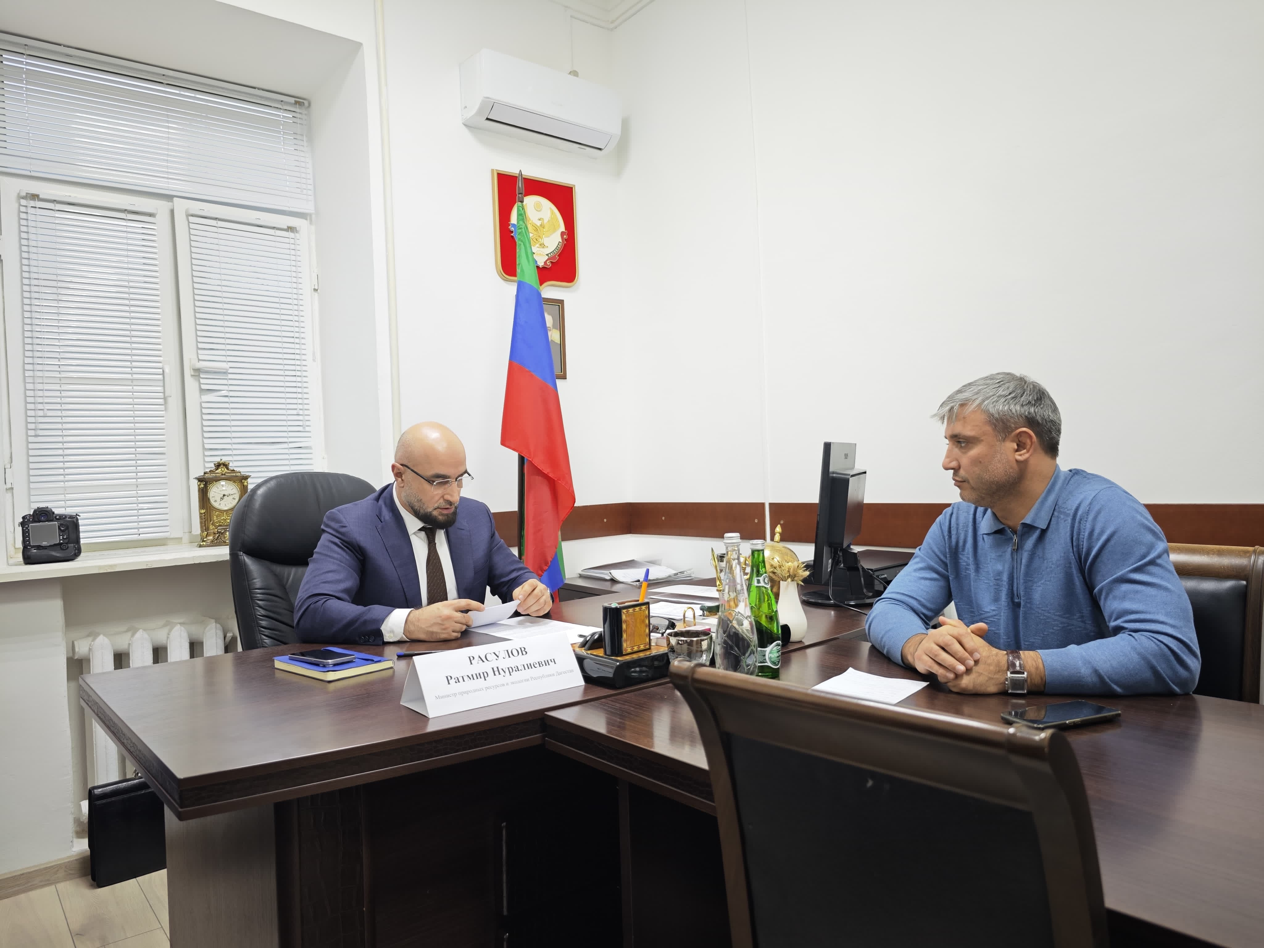 Выездной прием граждан в Карабудахкентском районе провел министр природных ресурсов и экологии РД Ратмир Расулов