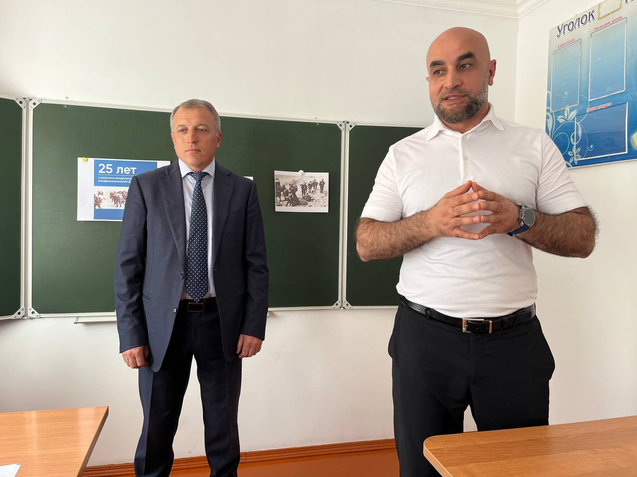 Урок мужества прошел в Хутхульской СОШ