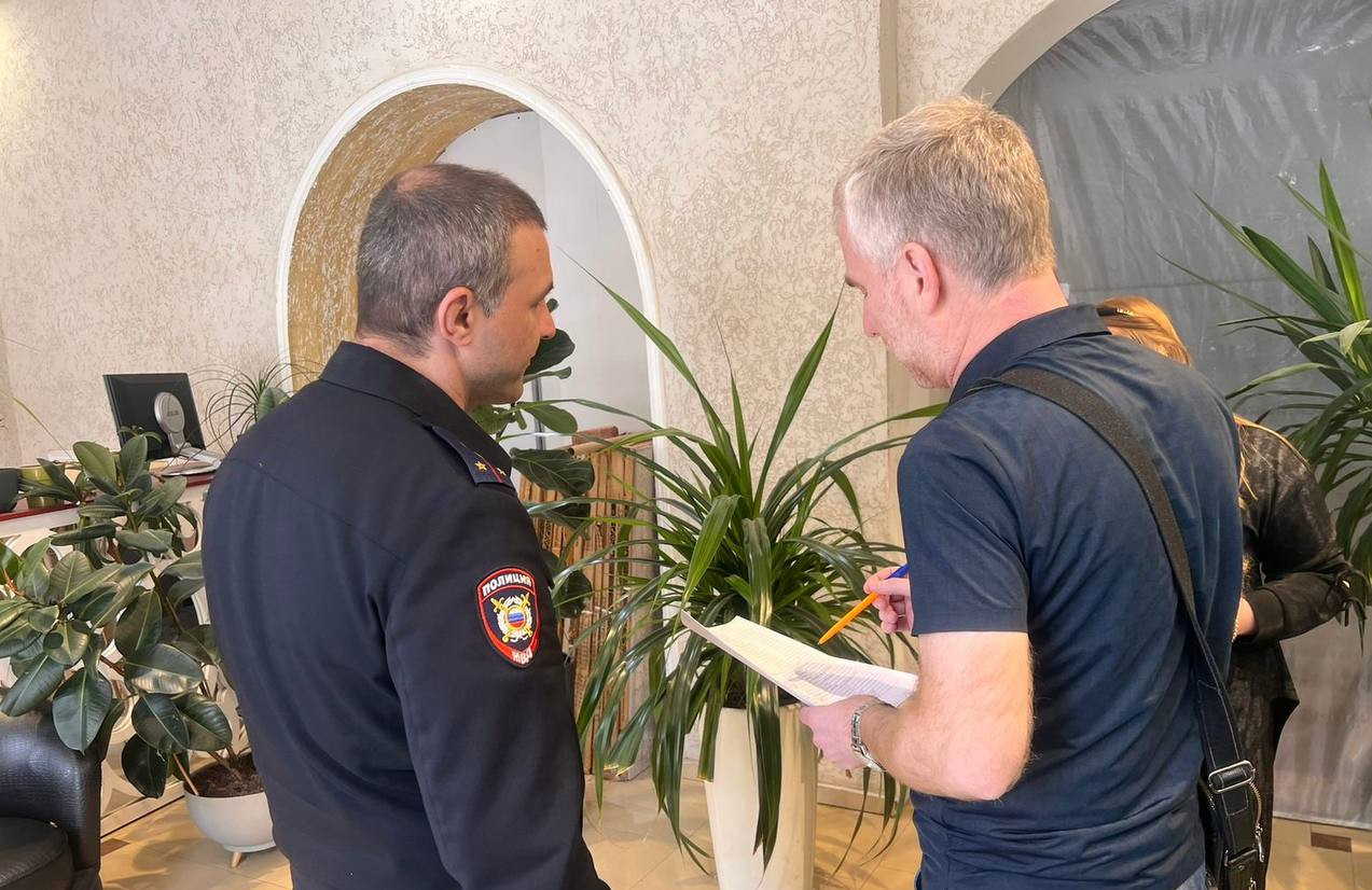 Инспекторы эконадзора Минприроды РД проводят мероприятия на предмет наличия у предпринимателей договоров на вывоз ТКО