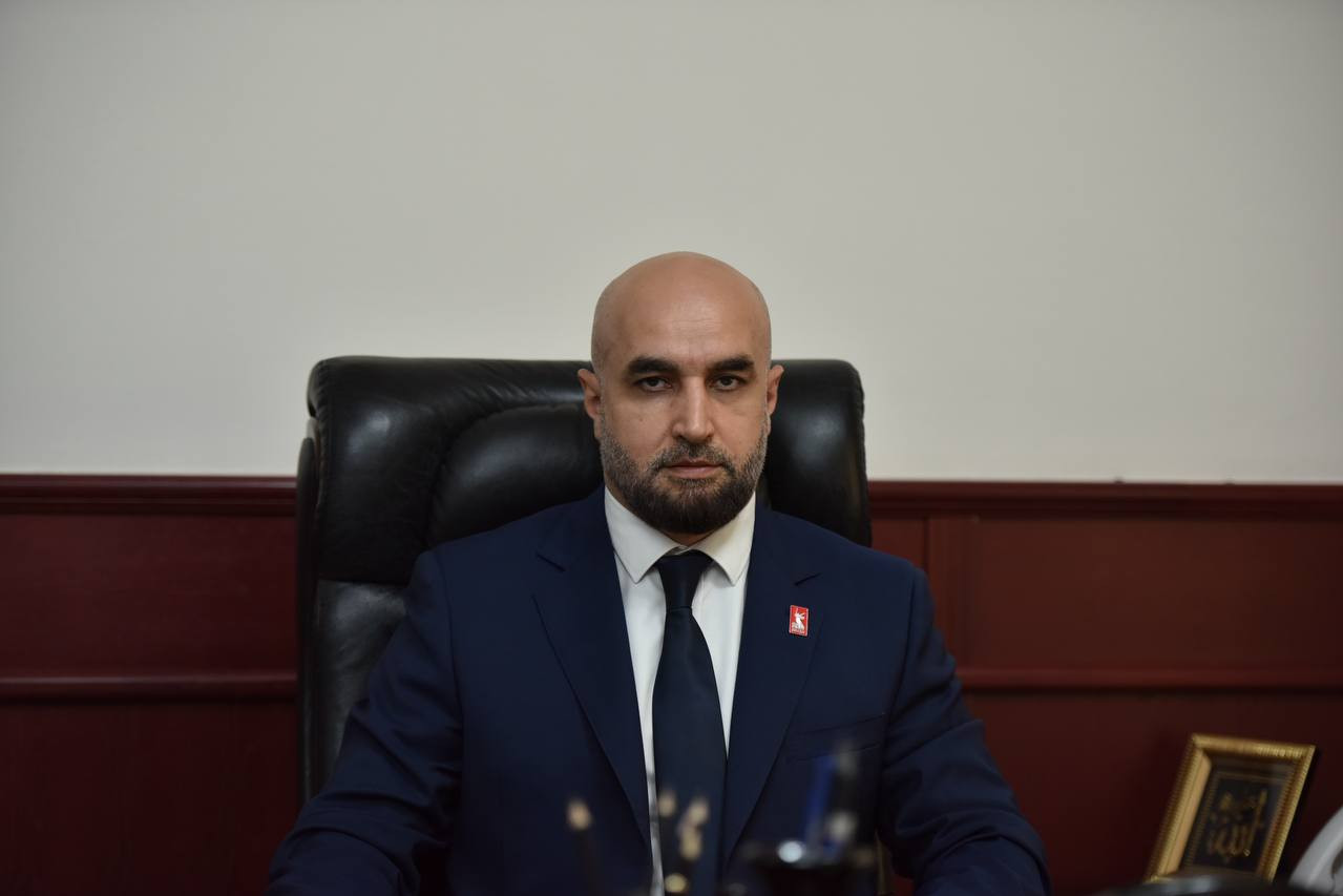 Поздравление Ратмира Расулова с праздником Курбан-Байрам!