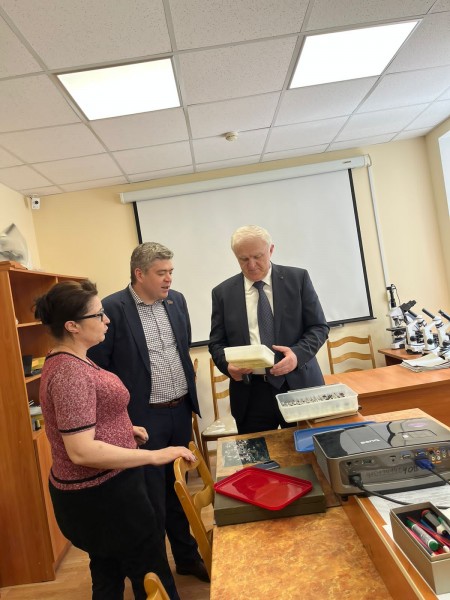 Ибрагим Ибрагимов встретился с преподавателями и студентами Института экологии и устойчивого развития ДГУ