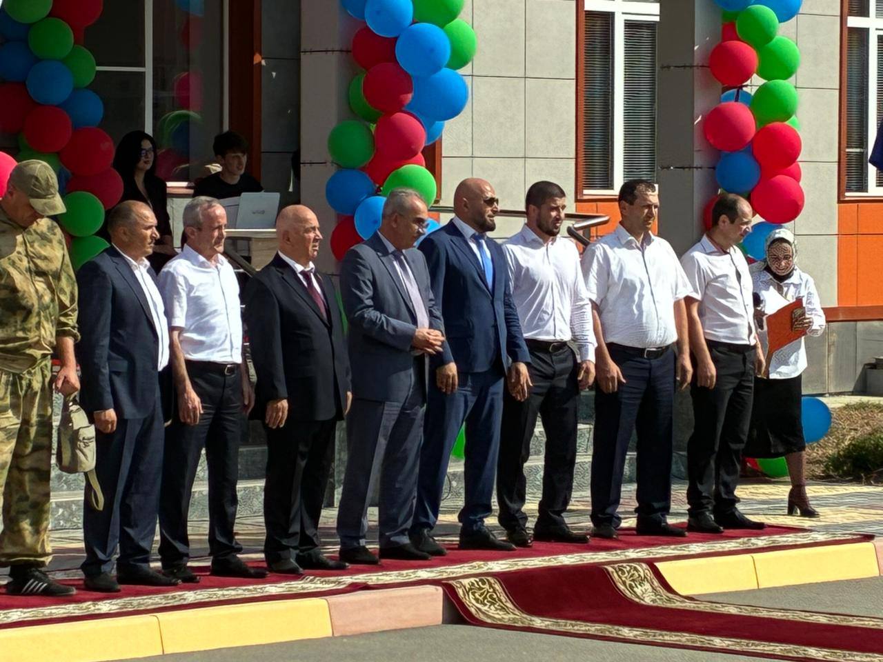 Нариман Абдулмуталибов и Ратмир Расулов посетили открытие новой школы в с. Сивух Хасавюртовского района