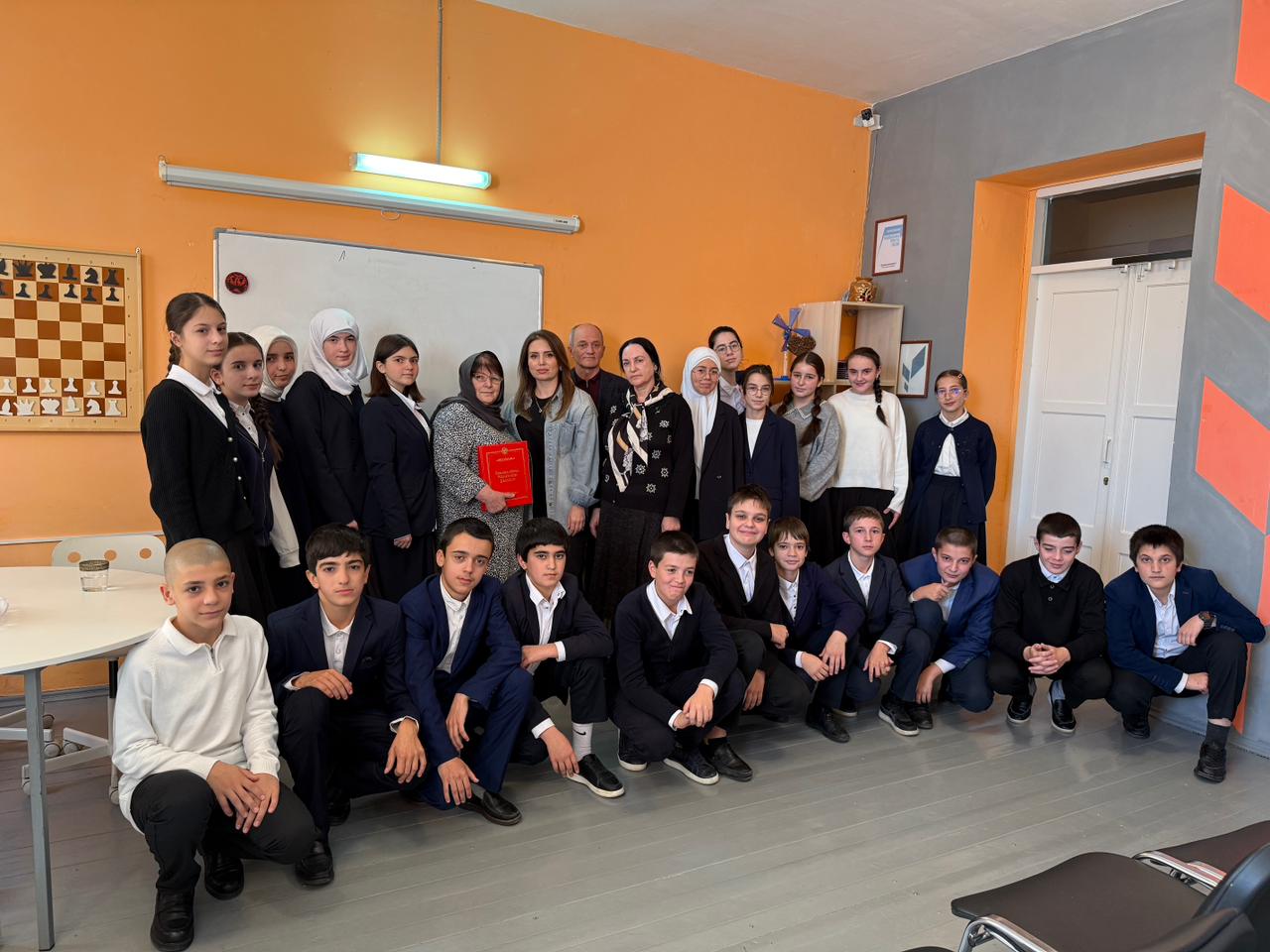 Сотрудники Минприроды РД провели экоурок в Гунибской СОШ им. Х.М. Фаталиева