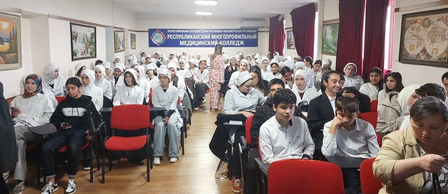 Сотрудники Госэконадзора провели очередной экологический урок