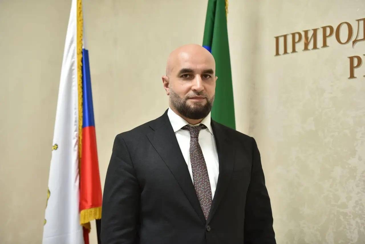 Поздравление Ратмира Расулова с Днём матери