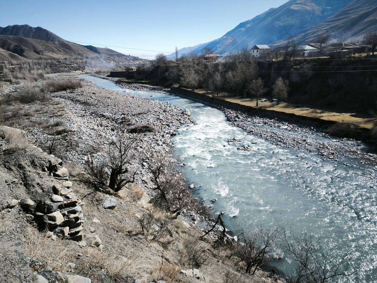 Специалисты ГКУ «Дагводсервис» обследовали берег реки Самур