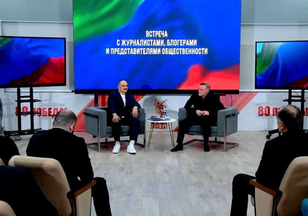 Сергей Меликов встретился с журналистами, блогерами и представителями общественности