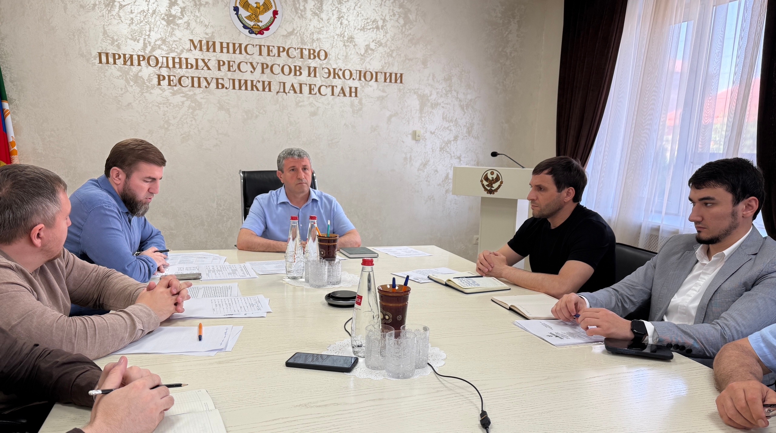 В Минприроды РД обсудили реализацию мероприятий по освобождению береговых полос и русел водных объектов