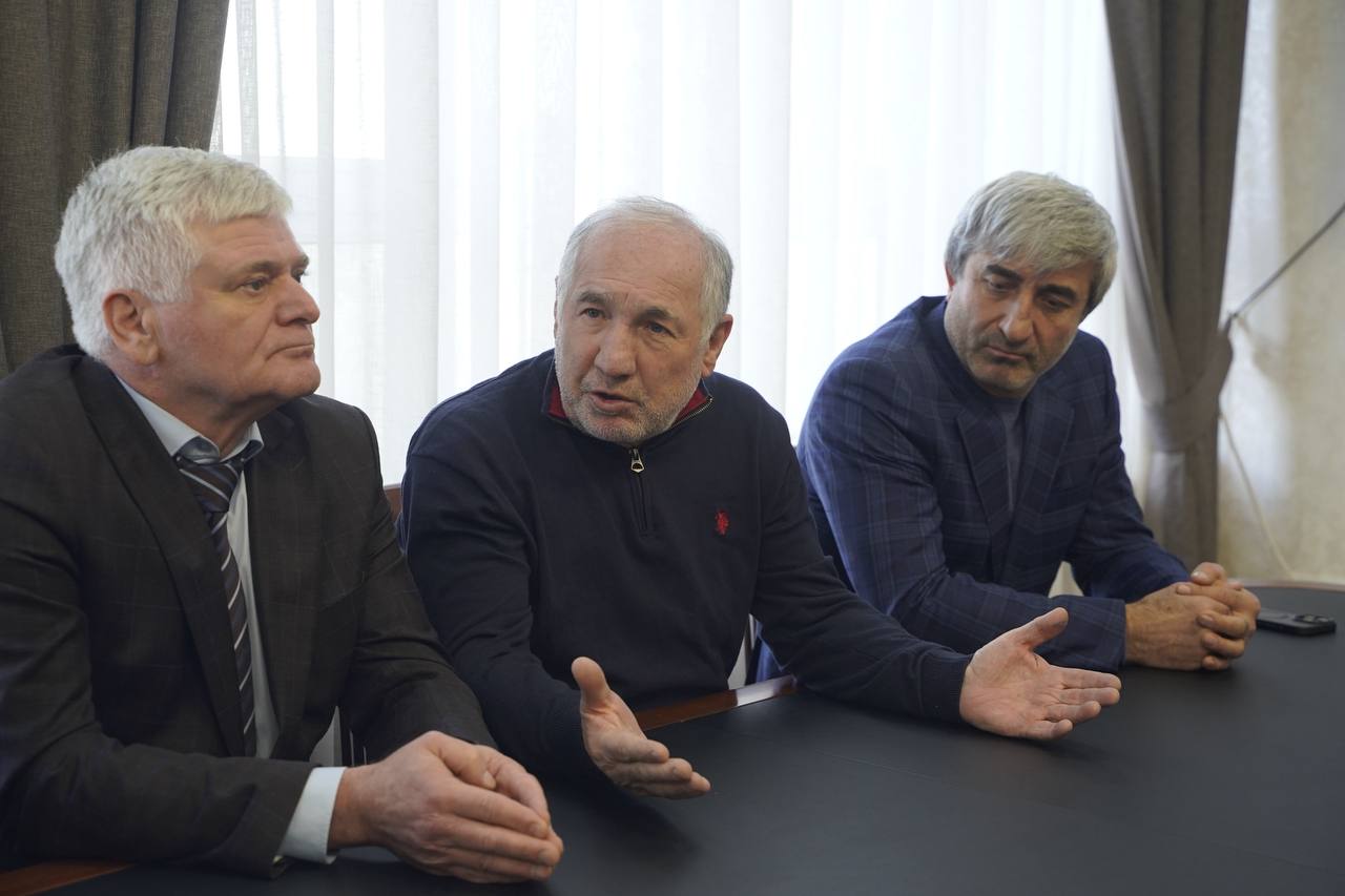 Ратмир Расулов провел совещание по вопросам обращения с ТКО