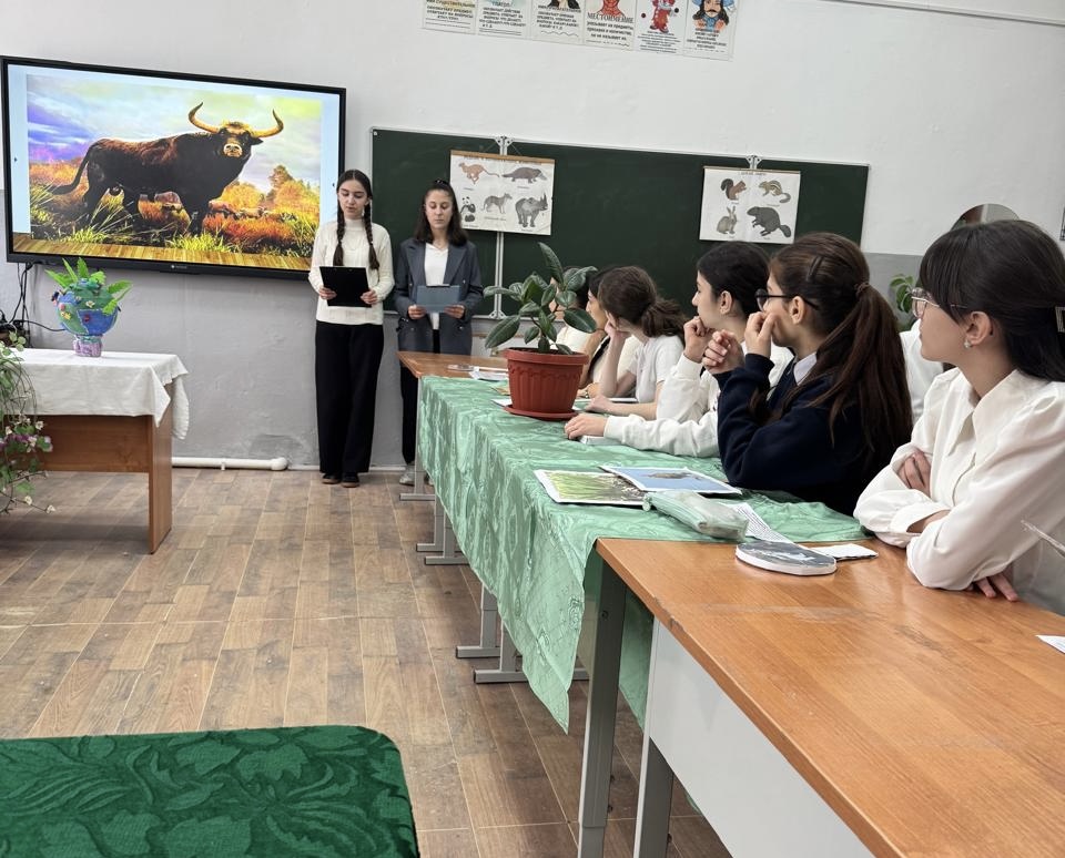 Сотрудники Минприроды РД продолжают проводить экоуроки в школах