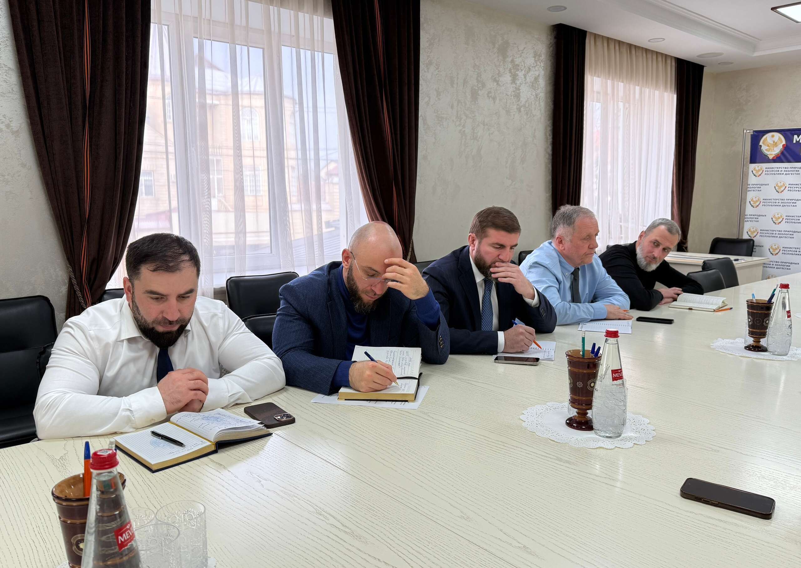 Ратмир Расулов провел первое в этом году аппаратное совещание