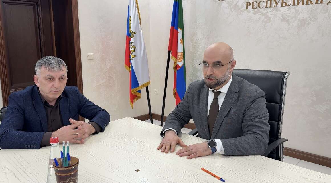 В Минприроды РД прошла торжественная церемония награждения сотрудников, отличившихся в своей работе в 2025 году