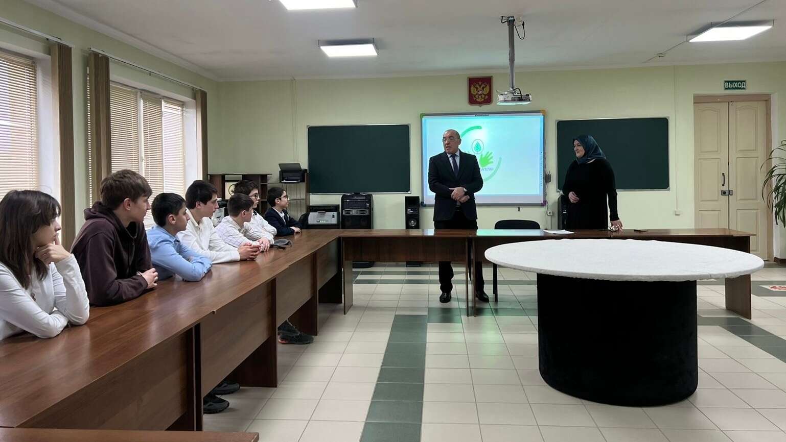 Воспитанники школы «Пять сторон света» узнали, как беречь природу