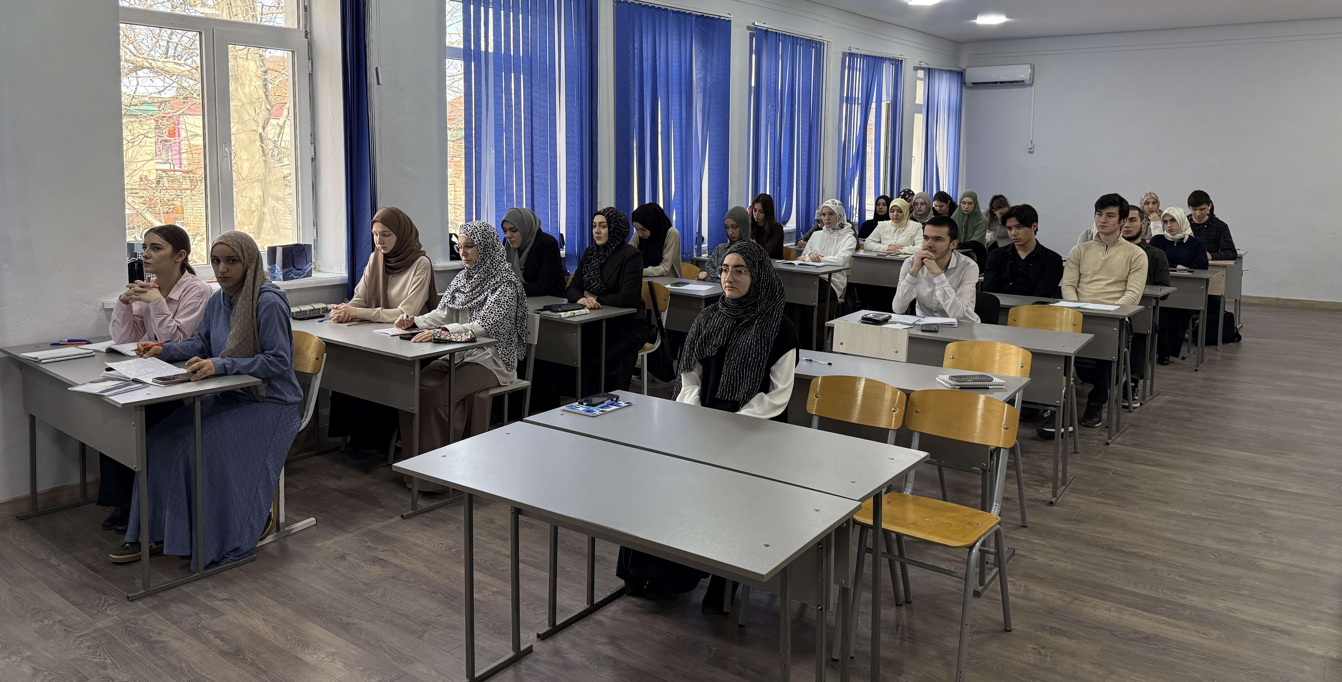 Инспектор Минприроды РД и участник программы «Доблесть Гор» провели экоурок