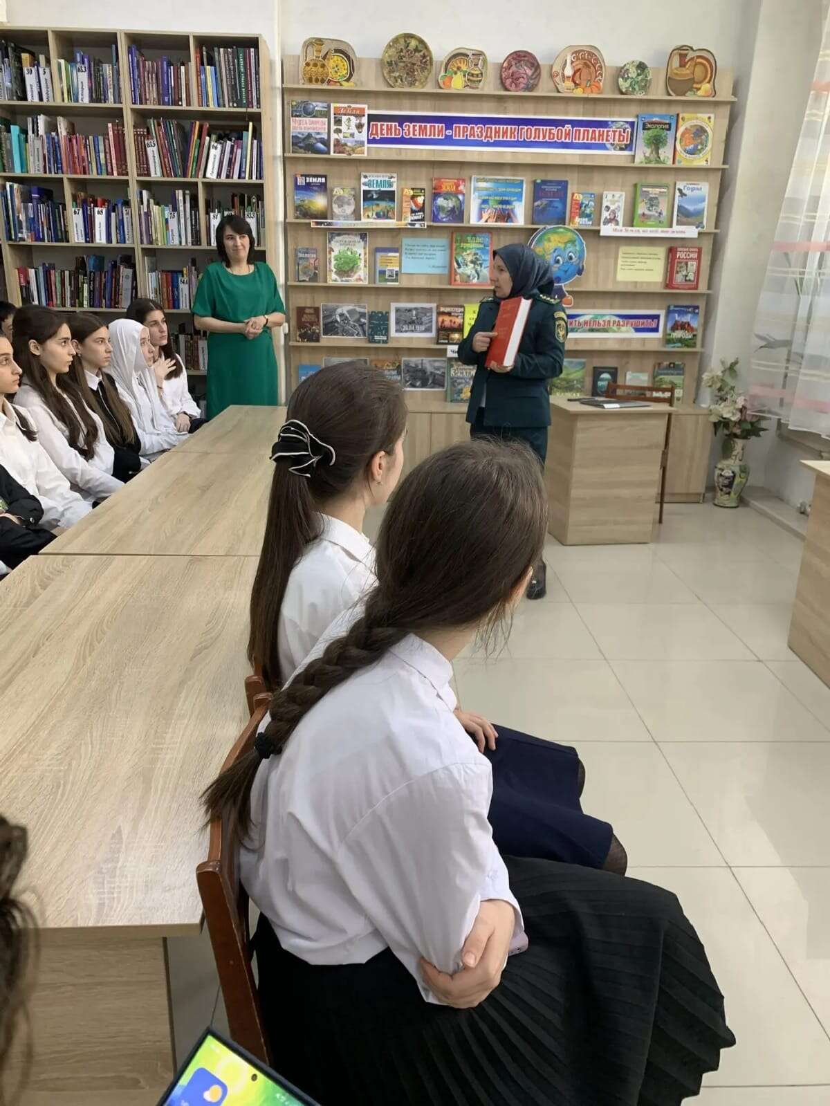 В Махачкале детям рассказали, как защитить природу от загрязнения