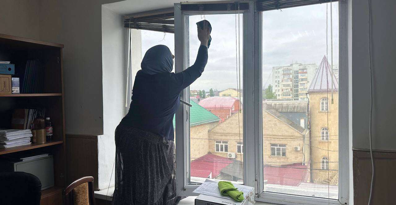 Сотрудники Минприроды РД приняли участие в Общероссийском субботнике