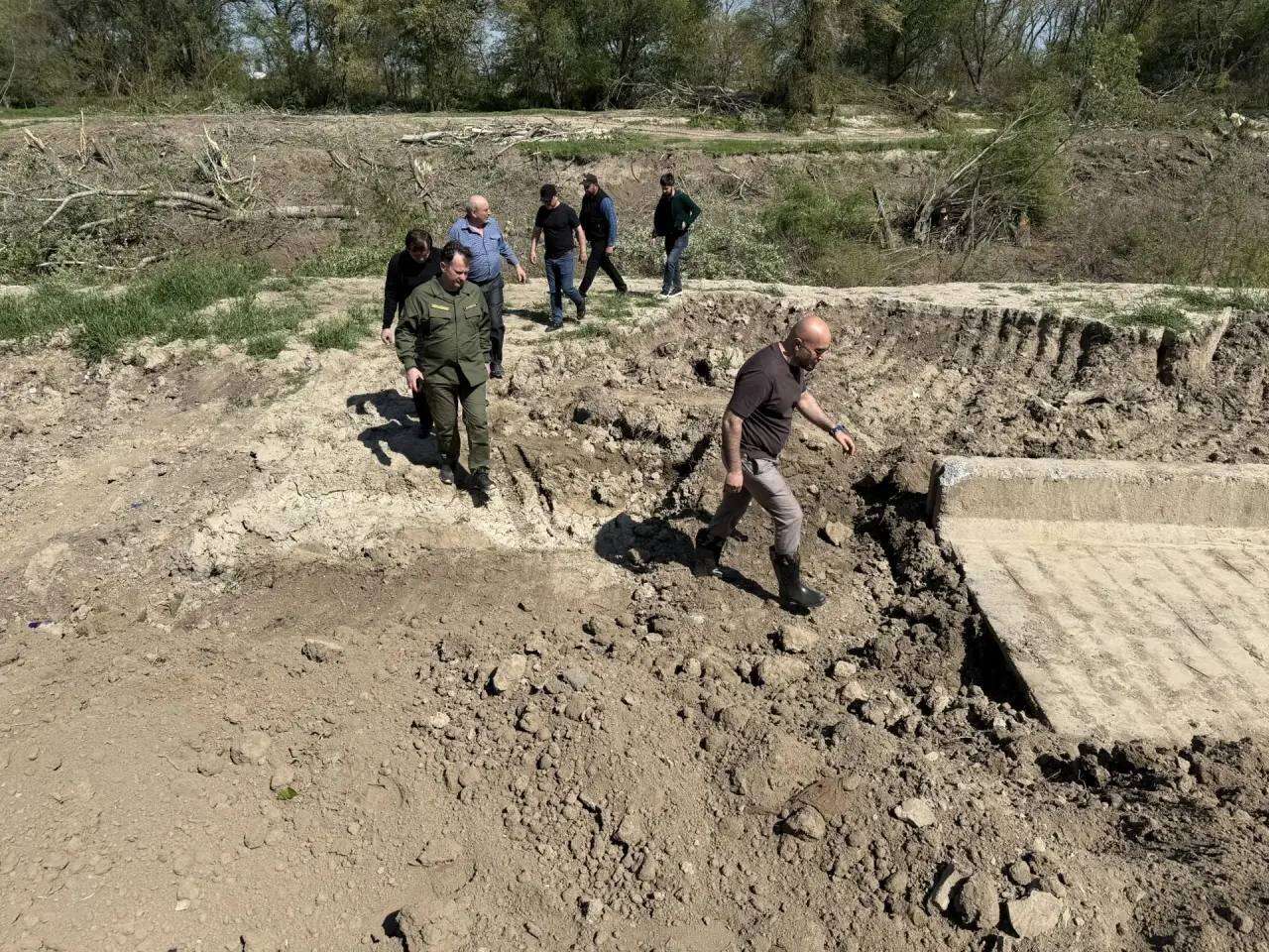 Замглавы Минприроды РФ и врио министра РД проверили ход аварийно‑восстановительных работ в зонах ЧС