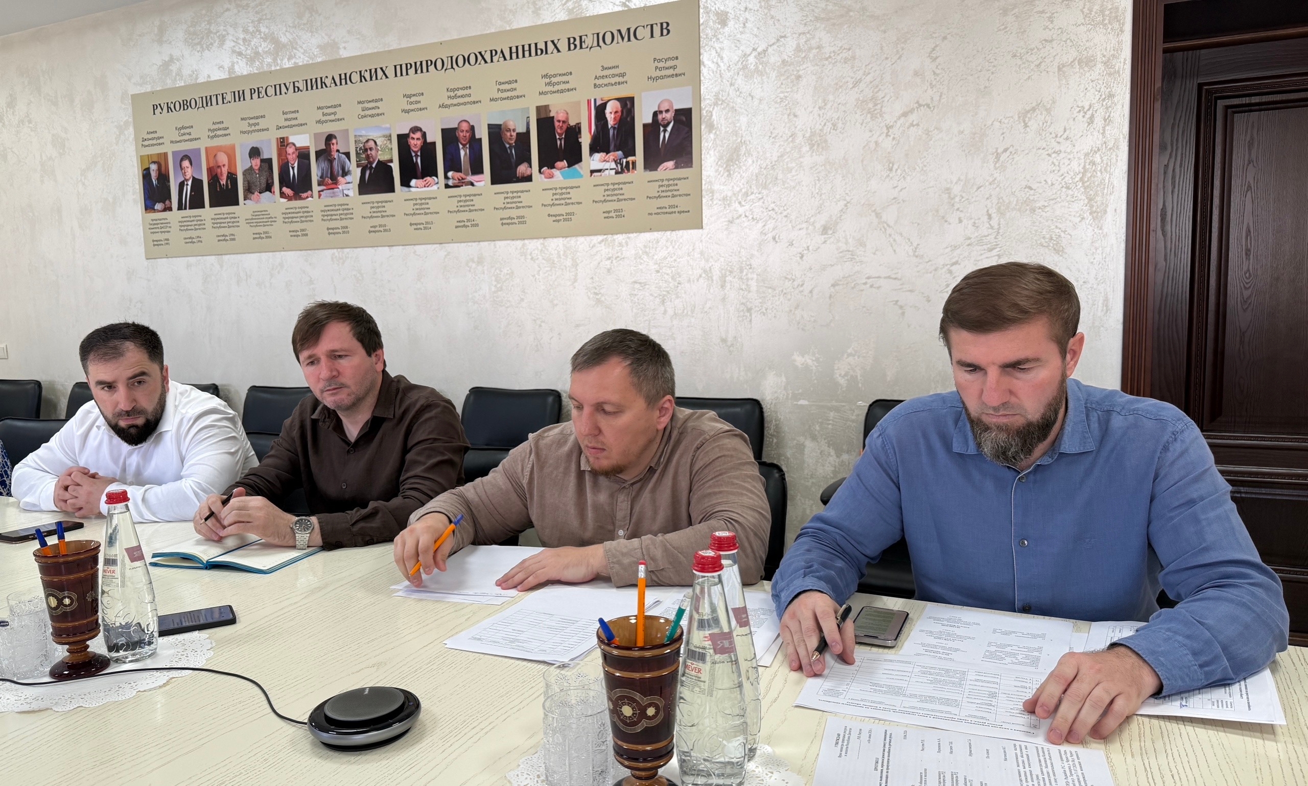 В Минприроды РД обсудили реализацию мероприятий по освобождению береговых полос и русел водных объектов