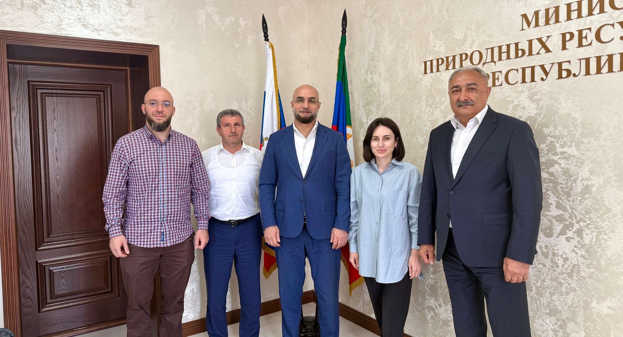 Ратмир Расулов провёл встречу с участником программы «Доблесть гор» Медетханом Гамдуллаевым