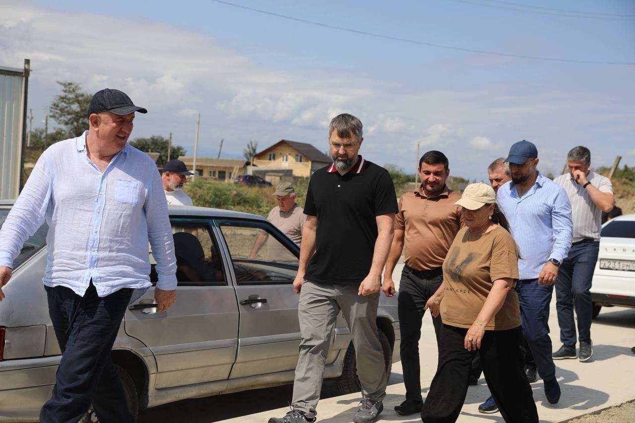 Жильё для пострадавших от наводнения и экологичная система ТКО: итоги рабочей поездки в Дербентский район